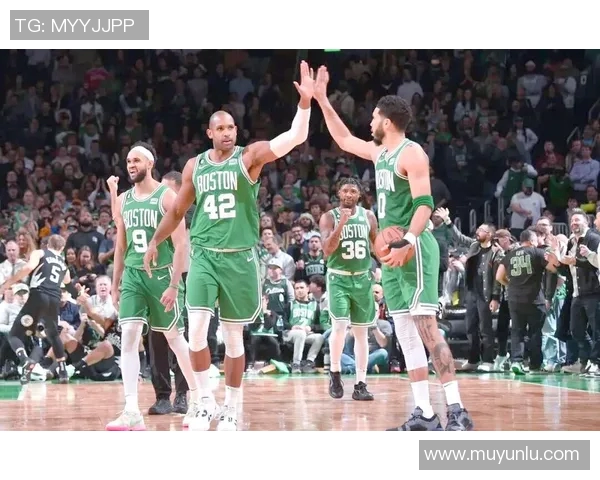 精彩对决直播雄鹿与凯尔特人巅峰对决谁能笑到最后