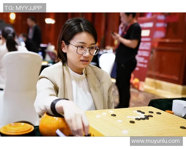 柯洁与於之莹对决棋坛巅峰展现围棋艺术的智慧与魅力